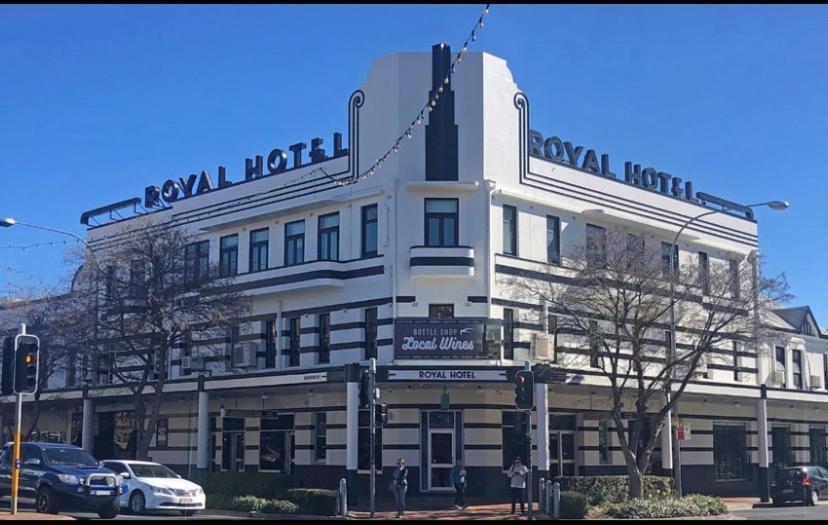 Royal Hotel Orange Buitenkant foto